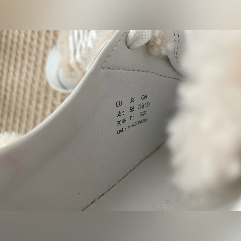 Stuart Weitzman ALL NEW leather sneakers - Picture 8 of 8